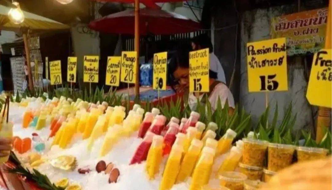 机票预定量涨2000%,副总理接机,中国游客涌入泰国