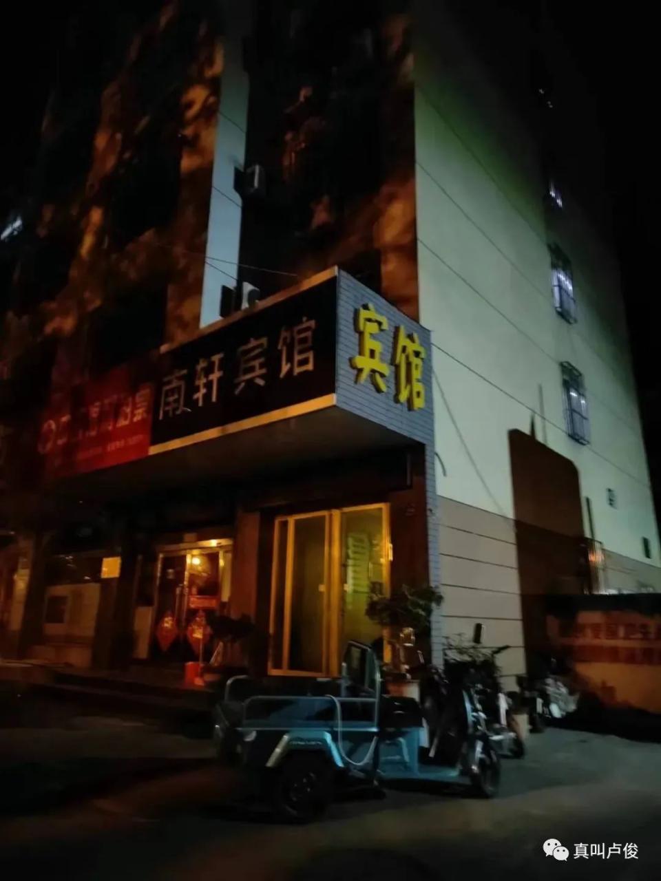 我实地去了趟淄博,现场比想象的更夸张